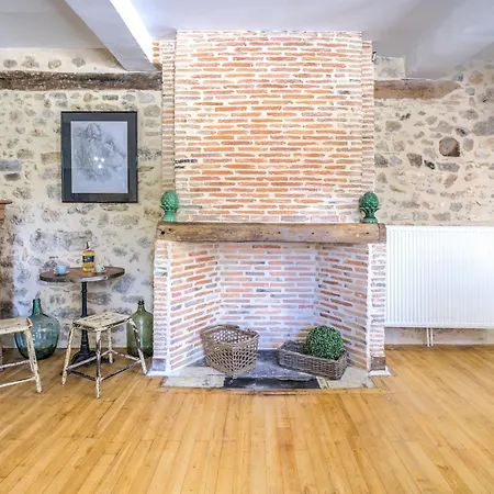 Gite Authentique, Village Classé