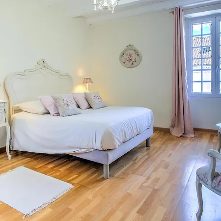 Le Petit Jean Apartment