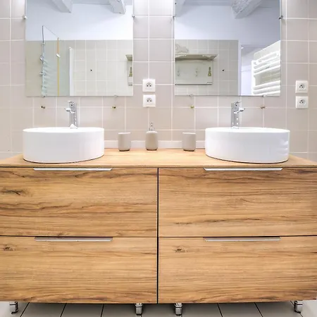 Appartement Le Petit Saint Jean *